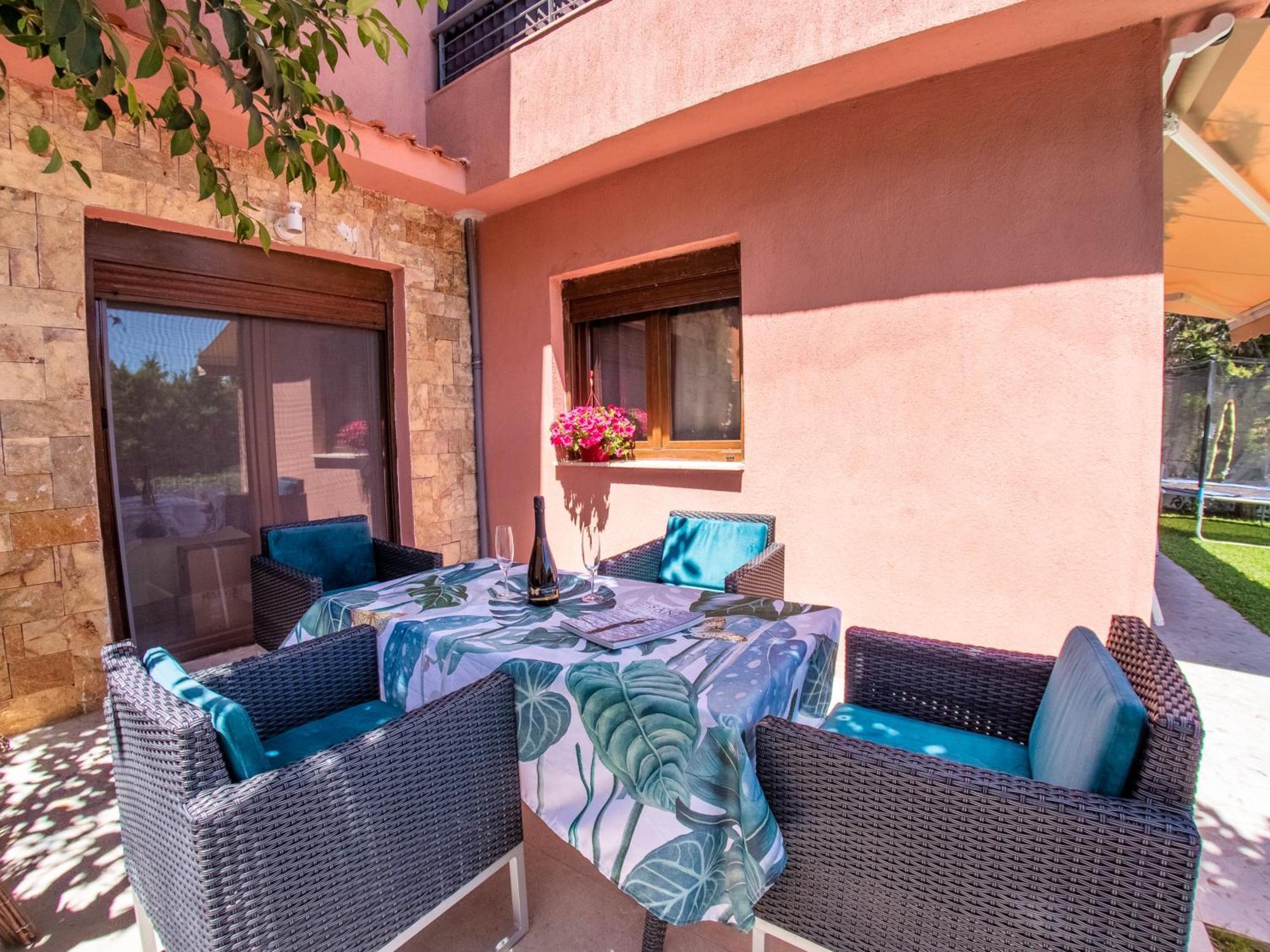 Deluxe Sani Relax Villa Esterno foto